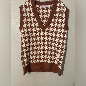 V neck vest sweater size M